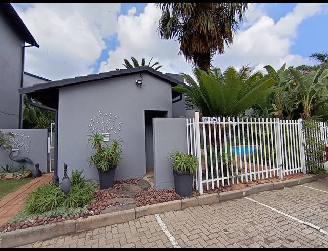 3 BEDROOM APARTMENT FOR SALE IN VERWOERDPARK